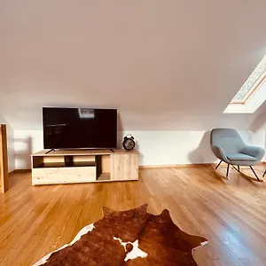 https://sniezkowe-love-dwupoziomowy-apartament-z-garazem.karpacz-hotel.com